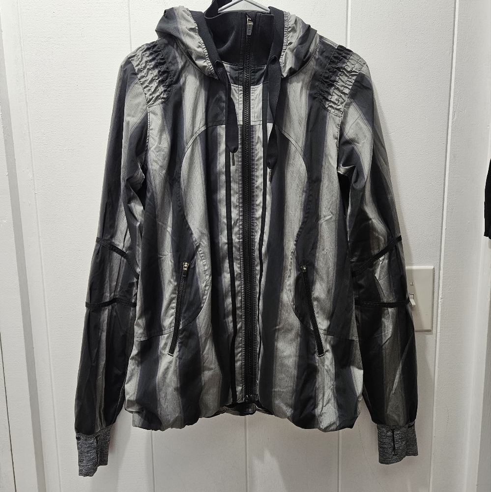 Lululemon Thats The Run Track and Field Striped Hooded Jacket Women's Size S